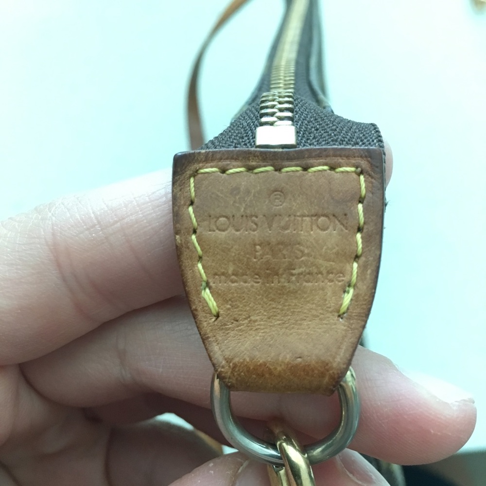 Louis Vuitton Pochette Accessories - Picture 4 of 8